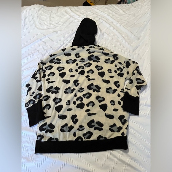 NWOT White Birch hooded top size M - Picture 4 of 5